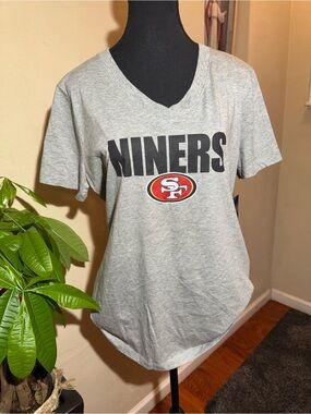 Women's Nike Gray 'Niners' V-Neck Tee